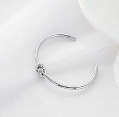 NOÉA Knot Armreifen